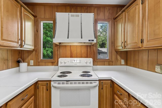 267 Caldwell Drive, Maggie Valley, NC 28751
