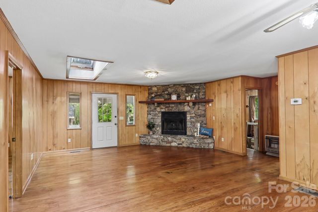 267 Caldwell Drive, Maggie Valley, NC 28751