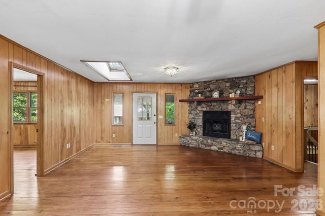 267 Caldwell Drive, Maggie Valley, NC 28751
