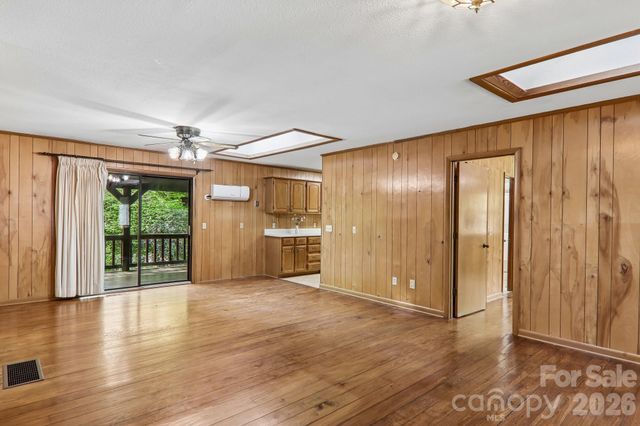 267 Caldwell Drive, Maggie Valley, NC 28751