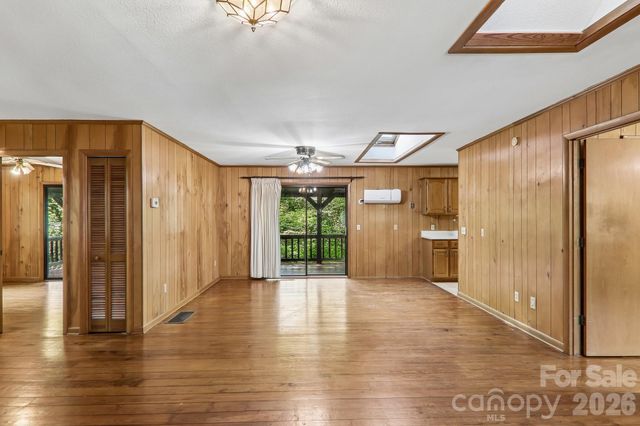 267 Caldwell Drive, Maggie Valley, NC 28751