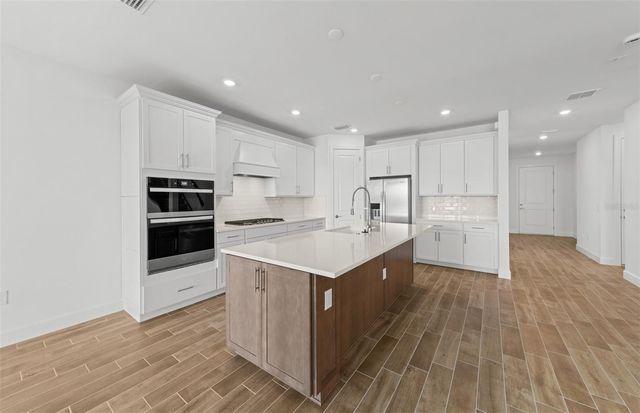 7617 FULHAM AVENUE, Bradenton, FL 34210
