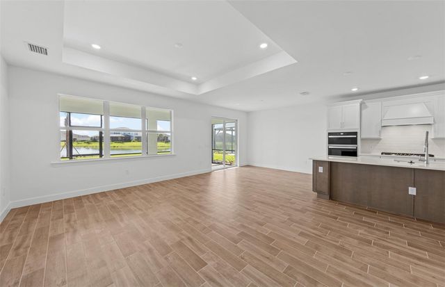 7617 FULHAM AVENUE, Bradenton, FL 34210