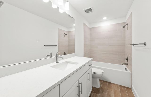 7617 FULHAM AVENUE, Bradenton, FL 34210