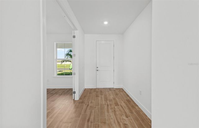 7617 FULHAM AVENUE, Bradenton, FL 34210