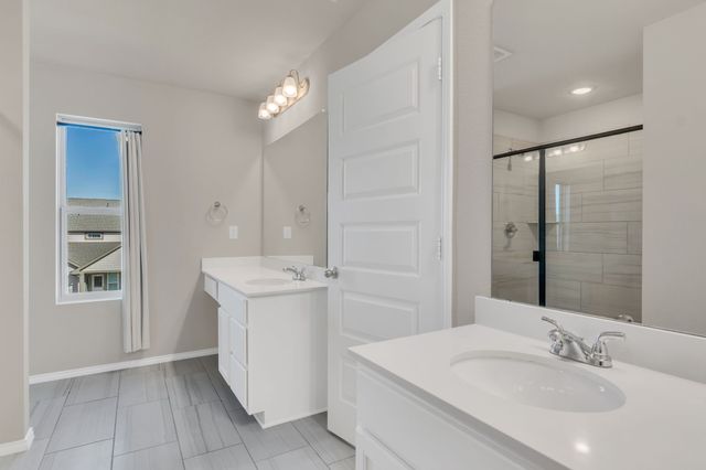 2000 Sun Star Drive, Haslet, TX 76052