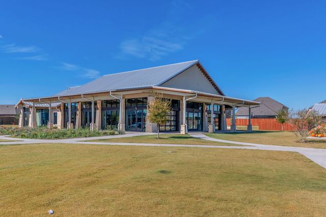 2000 Sun Star Drive, Haslet, TX 76052