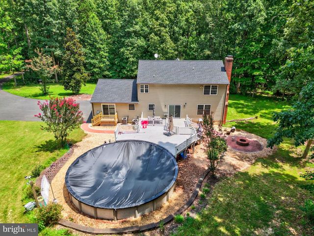 124 FAWN HILLS DR, Fredericksburg, VA 22407