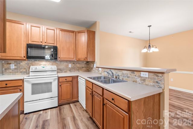 16439 Golden River Lane, Charlotte, NC 28277