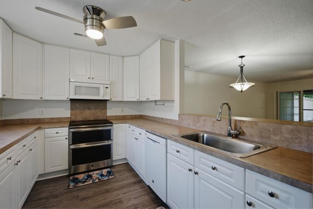 107 Alyssa Lane, Summerville, SC 29483