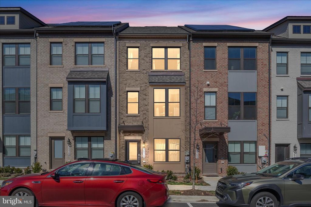 3538 STELLA BLUE DR, Hyattsville, MD 20782