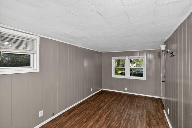 112 W 13th Street, La Porte, IN 46350