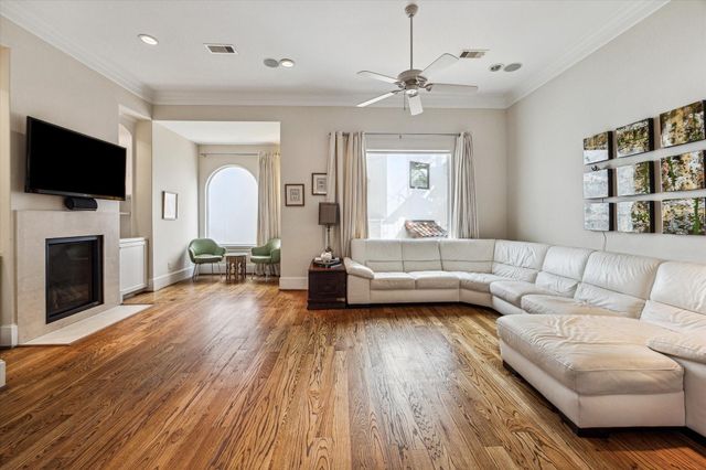 5213 Feagan Street A, Houston, TX 77007