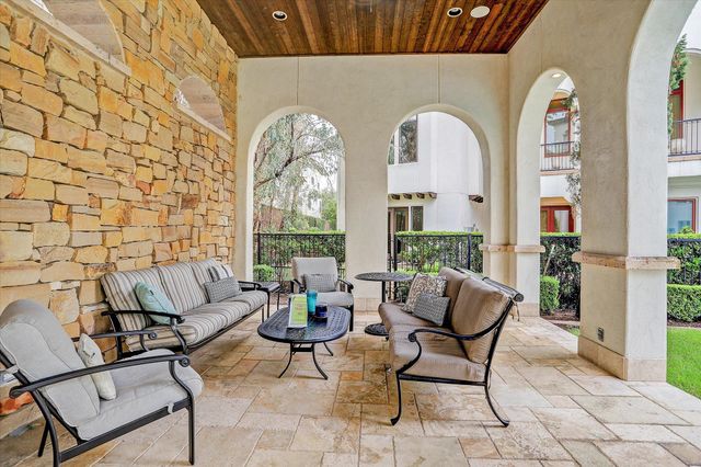 5213 Feagan Street A, Houston, TX 77007