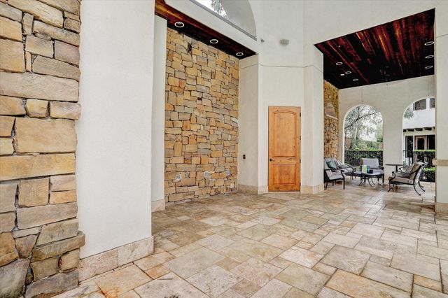 5213 Feagan Street A, Houston, TX 77007