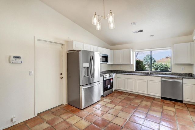 10403 Schenley Park Drive NE, Albuquerque, NM 87123