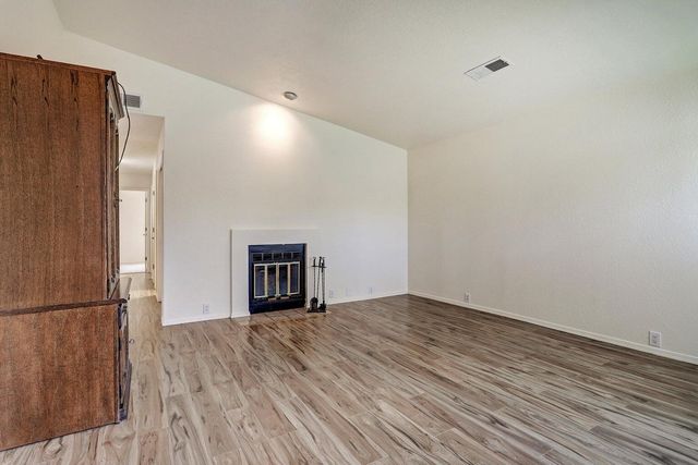 10403 Schenley Park Drive NE, Albuquerque, NM 87123