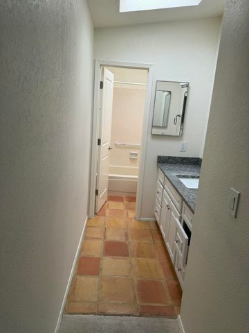 10403 Schenley Park Drive NE, Albuquerque, NM 87123