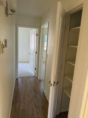 10403 Schenley Park Drive NE, Albuquerque, NM 87123