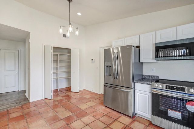 10403 Schenley Park Drive NE, Albuquerque, NM 87123