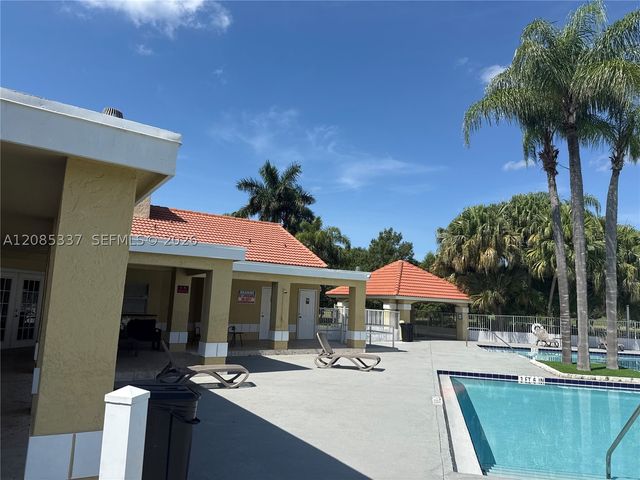 437 Vista Isles Dr, 2223, Sunrise, FL 33325