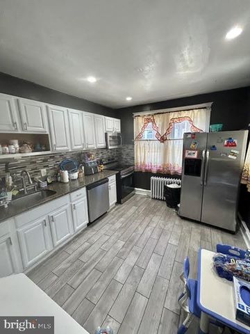 7442 E WALNUT LN, Philadelphia, PA 19138