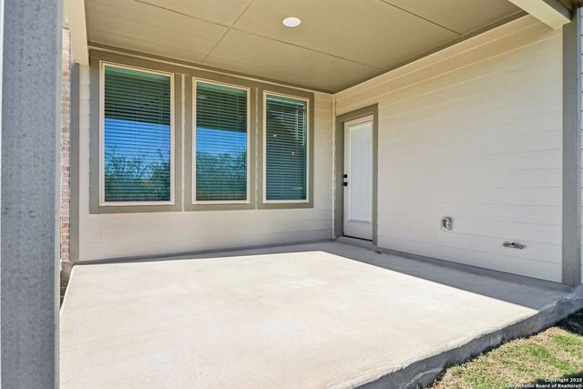 1402 Arcadian Rose, San Antonio, TX 78245