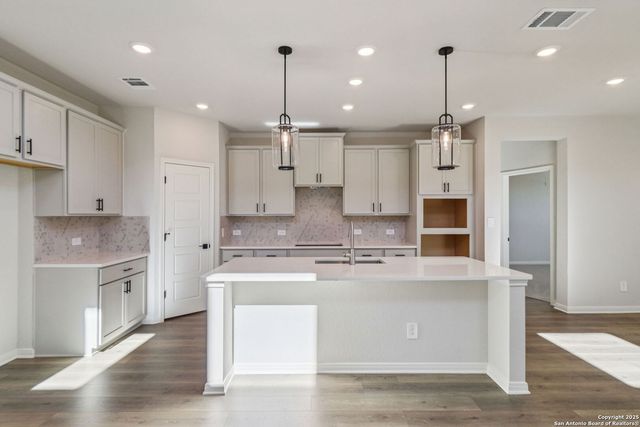 1402 Arcadian Rose, San Antonio, TX 78245