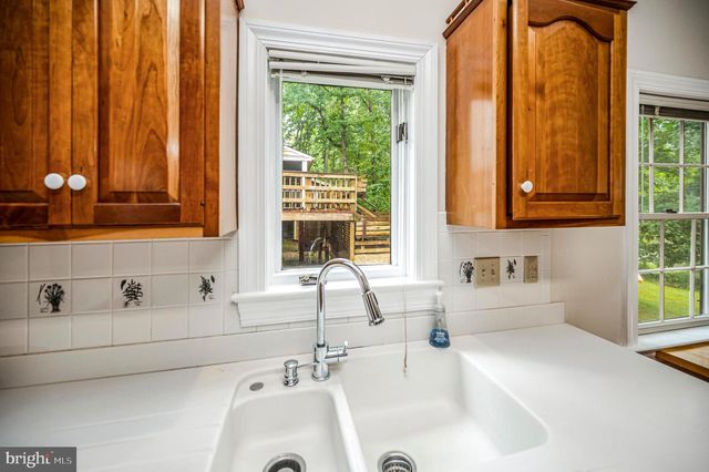 141 LARKSPUR LN, Locust Grove, VA 22508