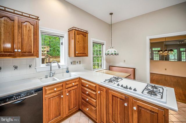141 LARKSPUR LN, Locust Grove, VA 22508