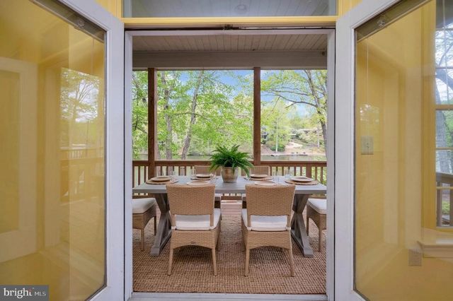 141 LARKSPUR LN, Locust Grove, VA 22508