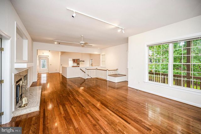 141 LARKSPUR LN, Locust Grove, VA 22508