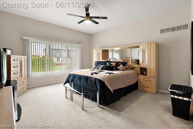 50386 Knightsbridge Drive, Macomb, MI 48044