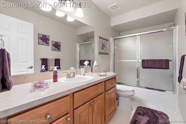 50386 Knightsbridge Drive, Macomb, MI 48044