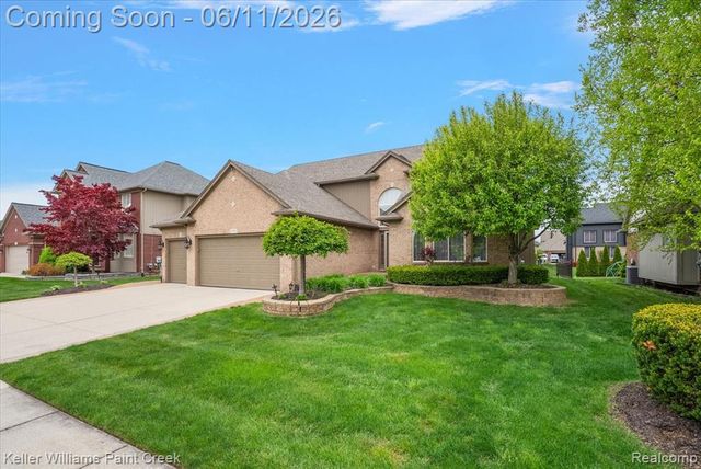 50386 Knightsbridge Drive, Macomb, MI 48044