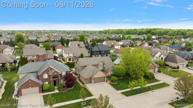 50386 Knightsbridge Drive, Macomb, MI 48044
