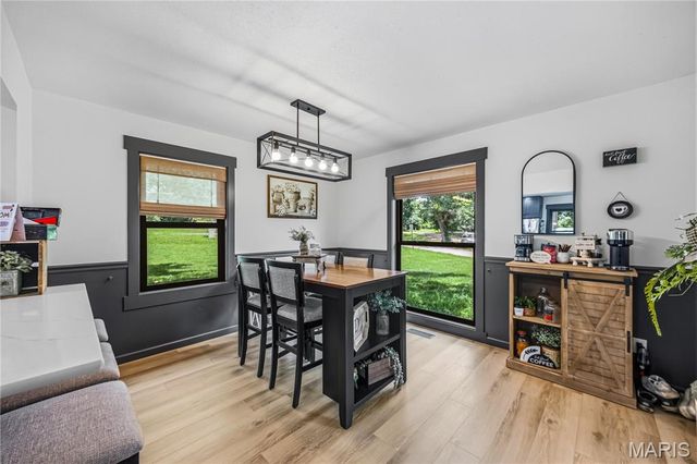 301 Sunset Lane, Potosi, MO 63664
