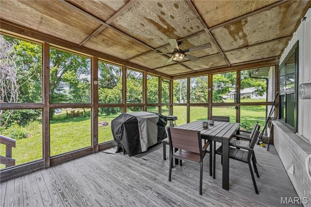 301 Sunset Lane, Potosi, MO 63664