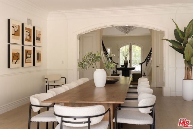11730 Stonehenge Lane, Los Angeles, CA 90077