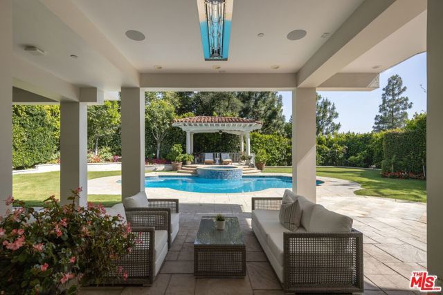 11730 Stonehenge Lane, Los Angeles, CA 90077
