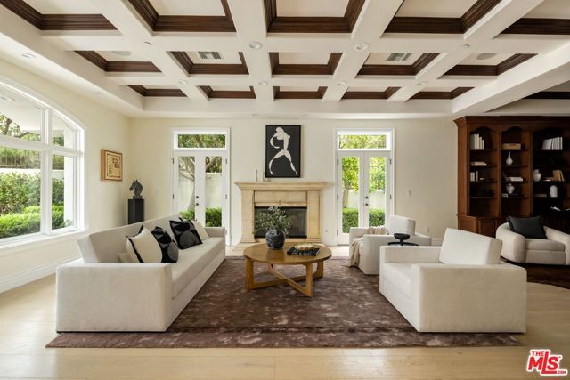 11730 Stonehenge Lane, Los Angeles, CA 90077