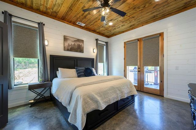 32 Scarlet Oak Trail, Broken Bow, OK 74728