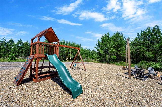 32 Scarlet Oak Trail, Broken Bow, OK 74728
