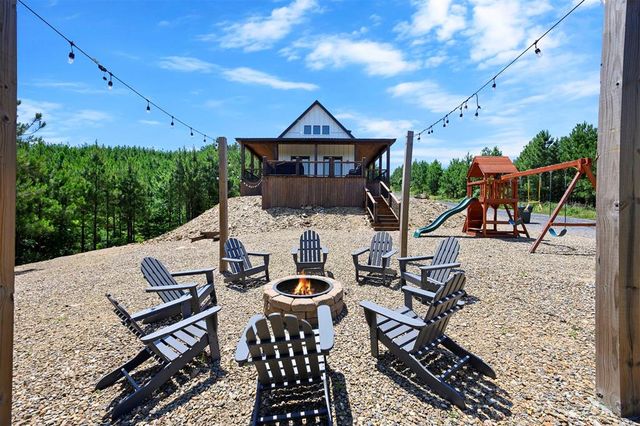 32 Scarlet Oak Trail, Broken Bow, OK 74728