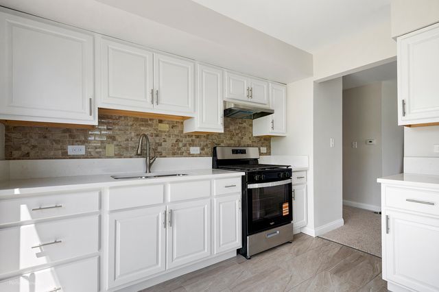 19215 Elm Drive 19215, Country Club Hills, IL 60478