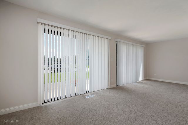 19215 Elm Drive 19215, Country Club Hills, IL 60478