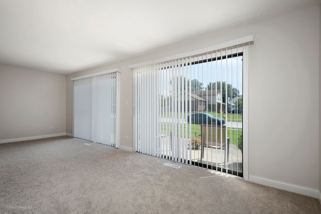 19215 Elm Drive 19215, Country Club Hills, IL 60478