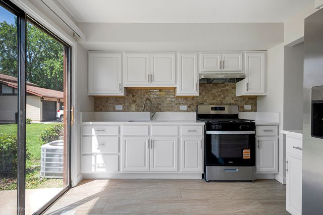 19215 Elm Drive 19215, Country Club Hills, IL 60478