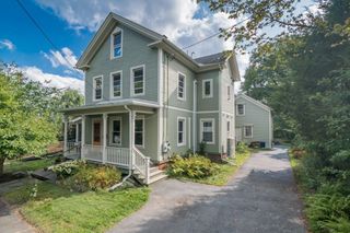 25 Munroe St, Northampton, MA 01060