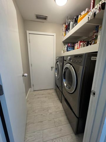 423 Beacon Street, Tequesta, FL 33469